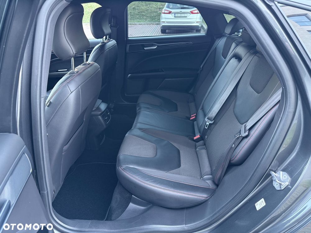 Ford Mondeo 1.5 EcoBoost ST-Line X - 12