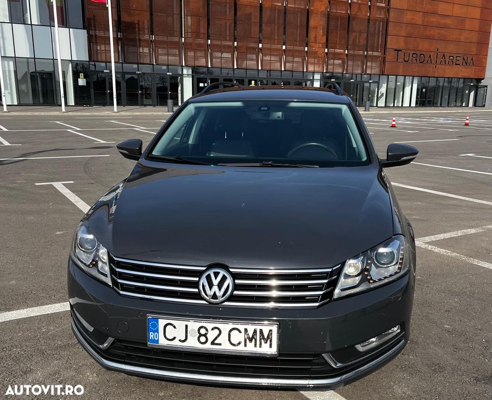 Volkswagen Passat 2.0 TDI Blue TDI DSG Highline - 22