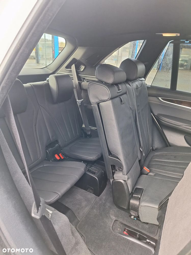 BMW X5 xDrive35i - 12