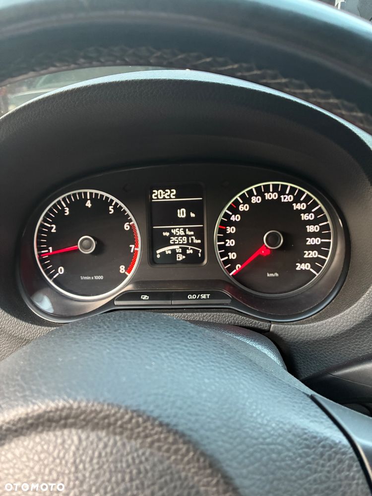Volkswagen Polo 1.4 16V Highline - 17