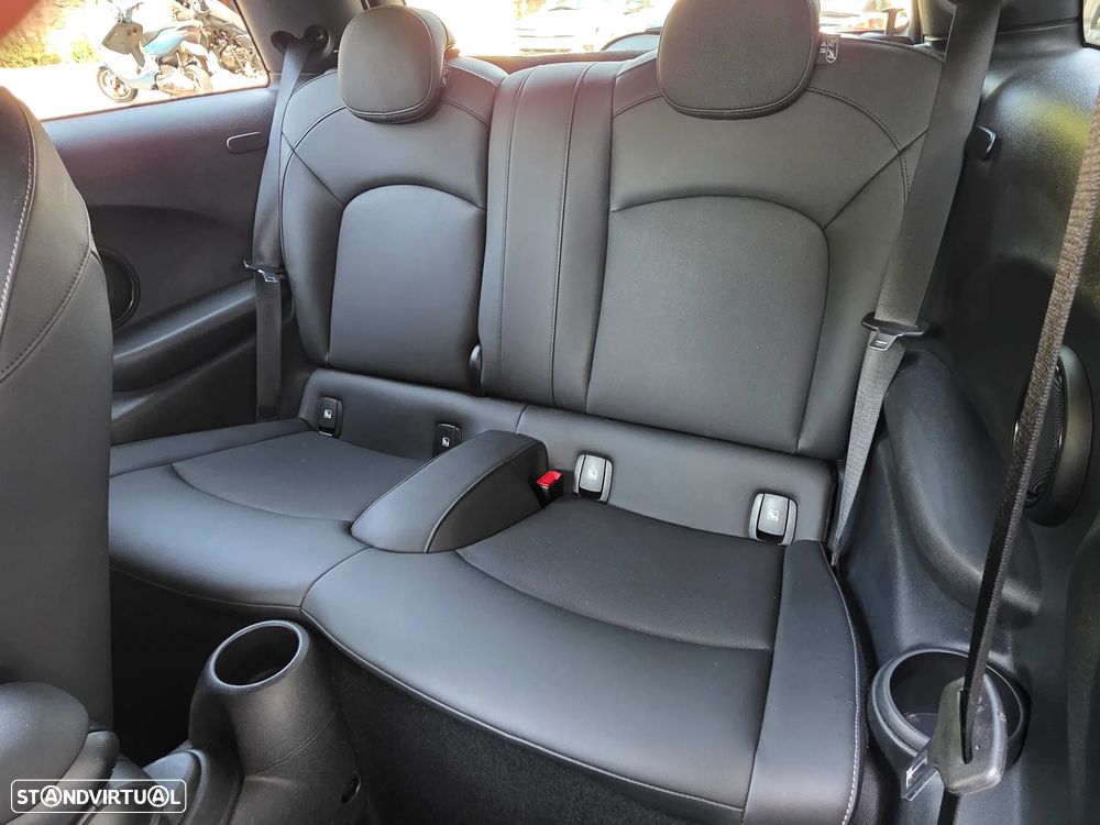 MINI 3 Portas Cooper SE Premium Essential - 13