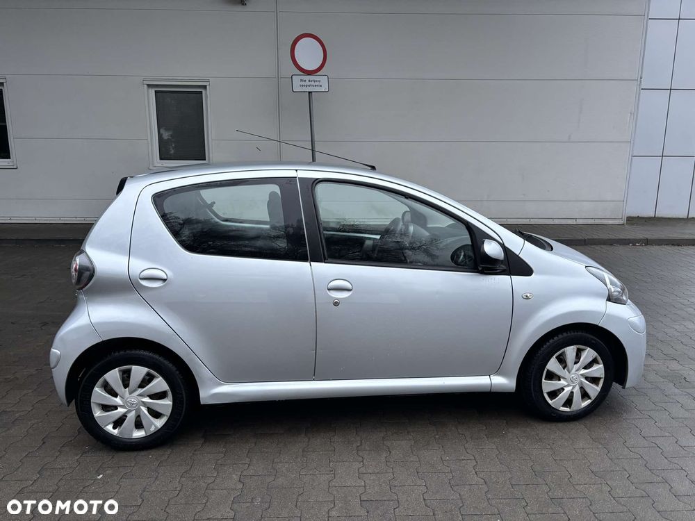 Toyota Aygo 1.0 VVT-i Luna A/C - 12