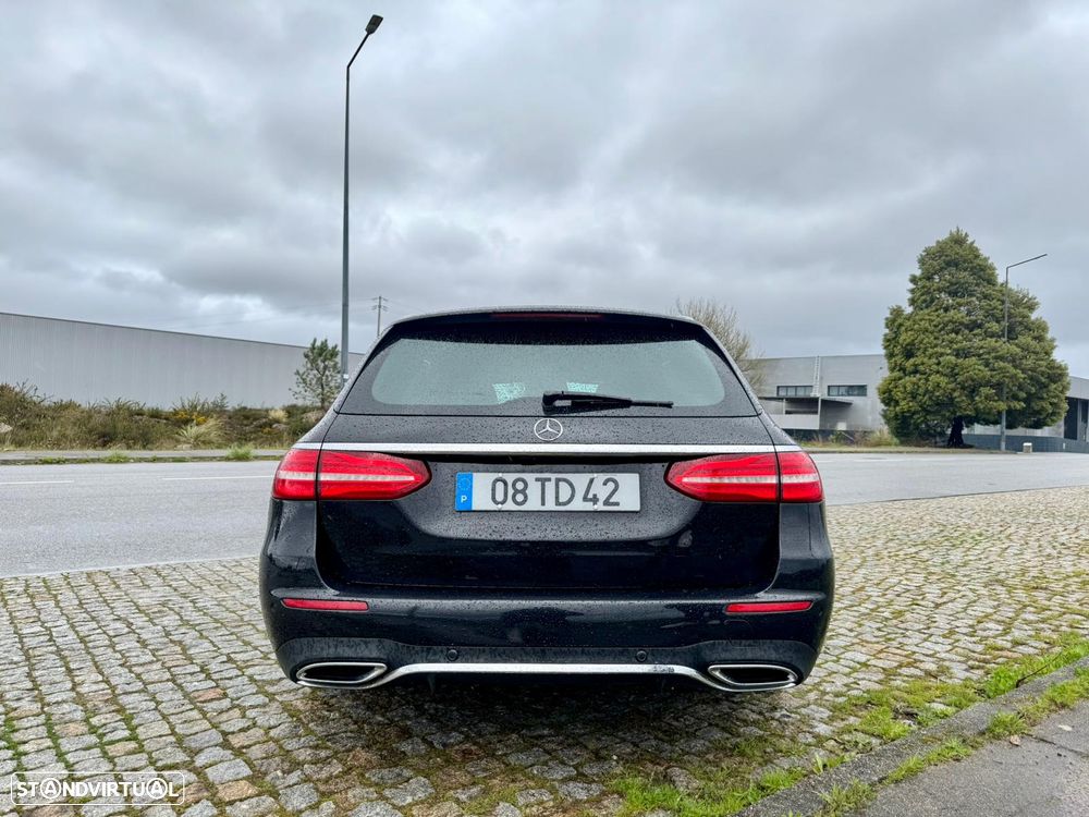 Mercedes-Benz E 220 d AMG Line - 2