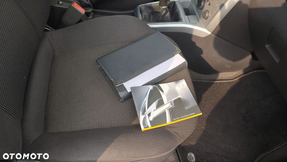 Opel Astra 1.6 Active - 19