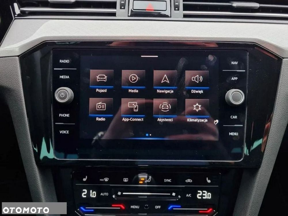 Volkswagen Passat - 26