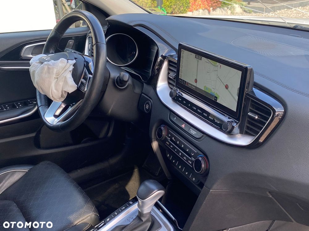 Kia XCeed 1.5 T-GDI L Business Line DCT - 24