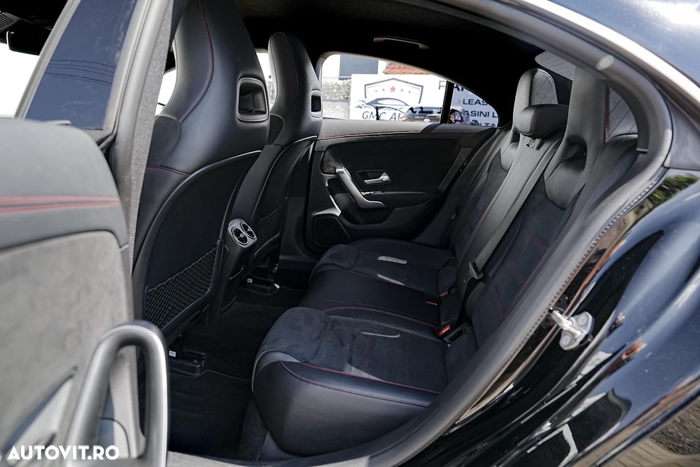 Mercedes-Benz CLA 180 7G-DCT AMG Line - 14