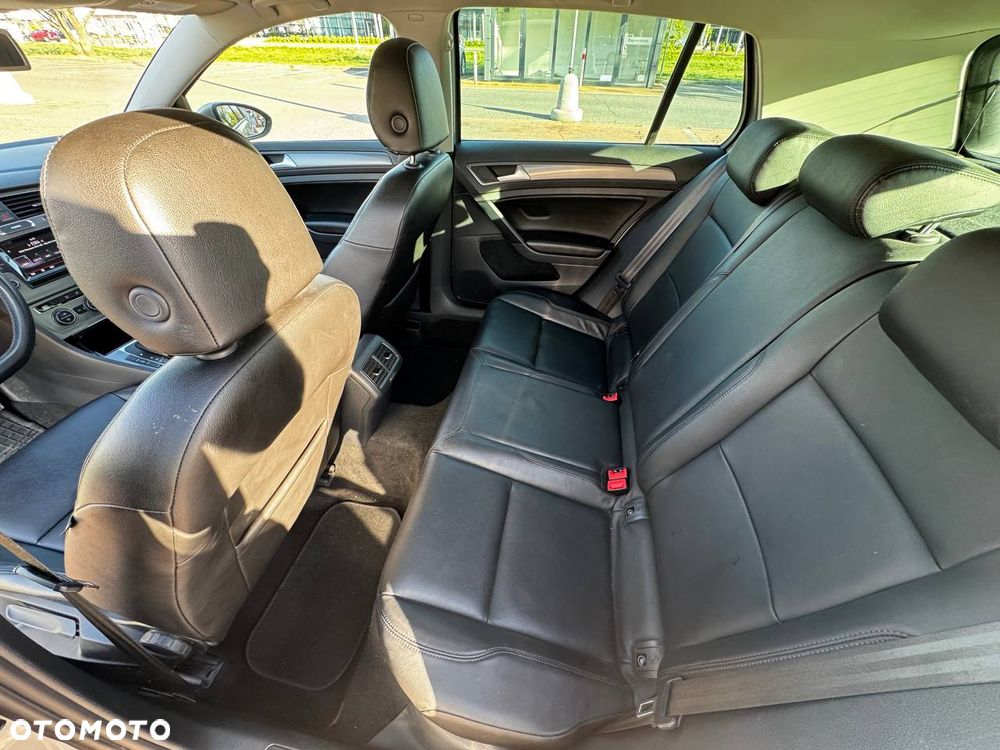 Volkswagen Golf 1.6 TDI Comfortline DSG - 8