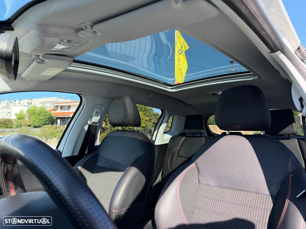 Peugeot 2008 PureTech 130 Stop&Start EAT6 Signature - 12