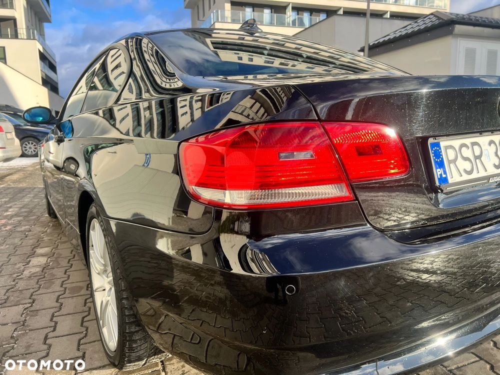 BMW Seria 3 320i - 25