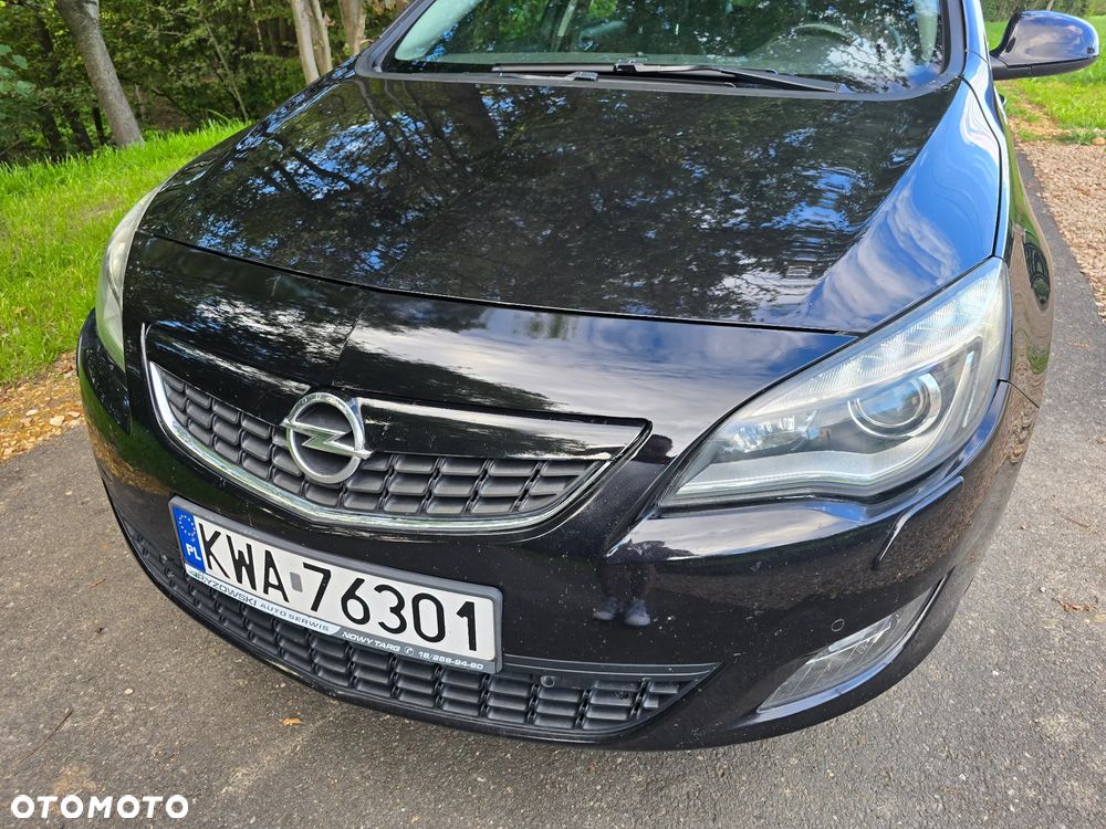 Opel Astra IV 1.6 T Cosmo - 12