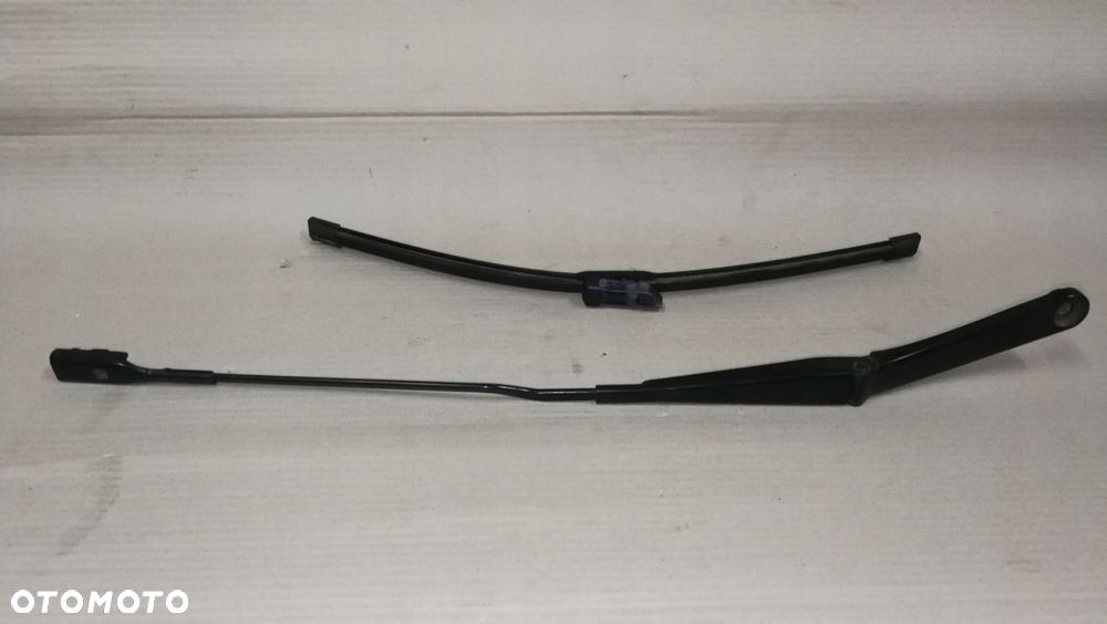 RAMIĘ WYCIERACZKI PRAWE AUDI A4 B8 EU 8K1955408 - 1