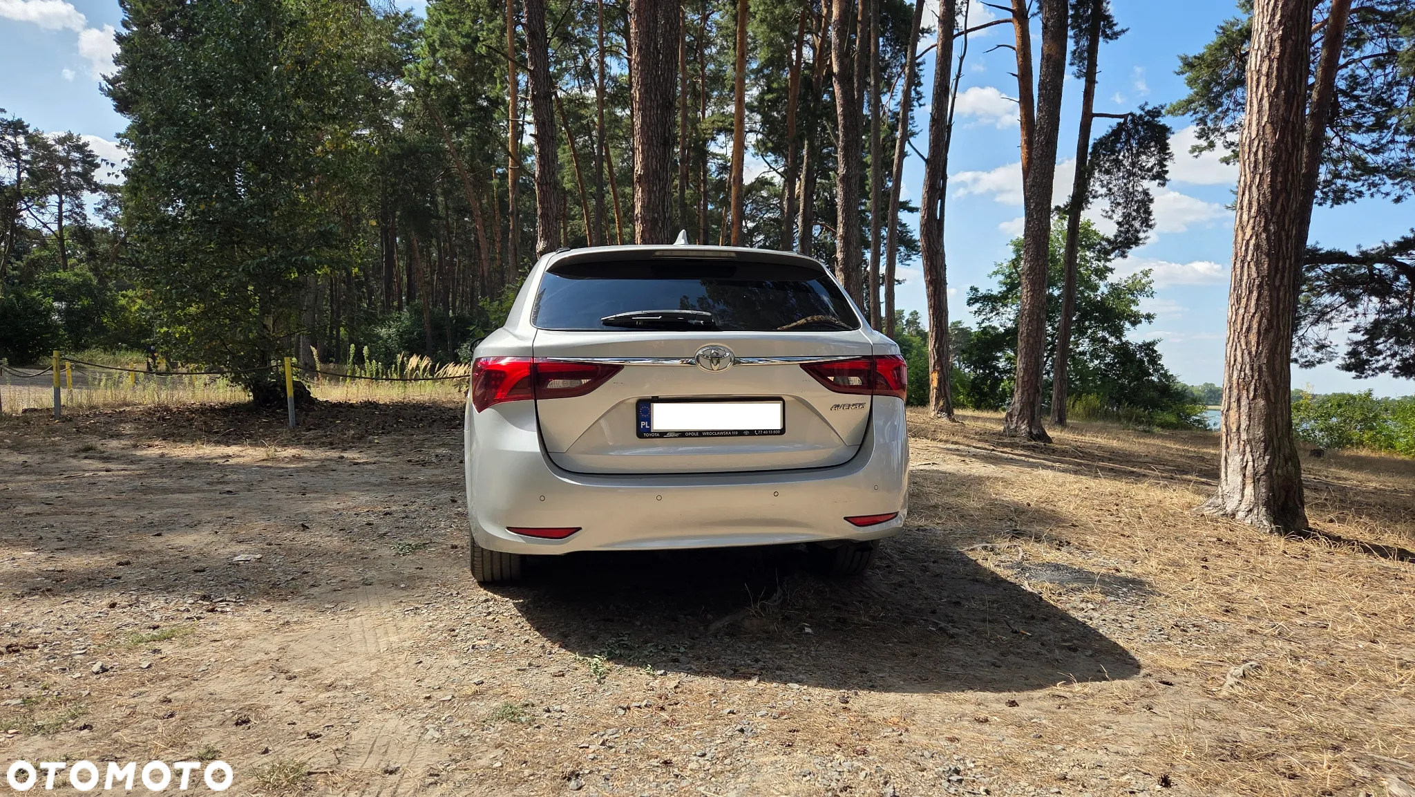 Toyota Avensis 2.0 D-4D Premium - 8