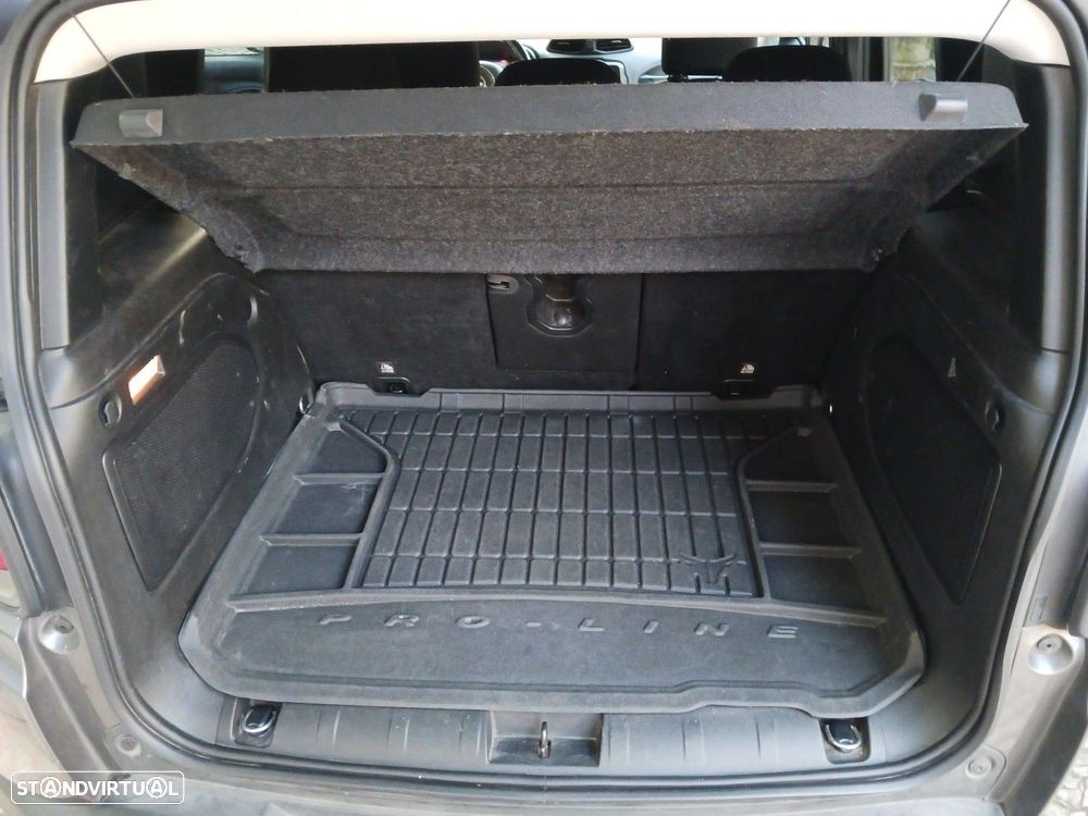 Jeep Renegade 1.6 MJD Limited - 35