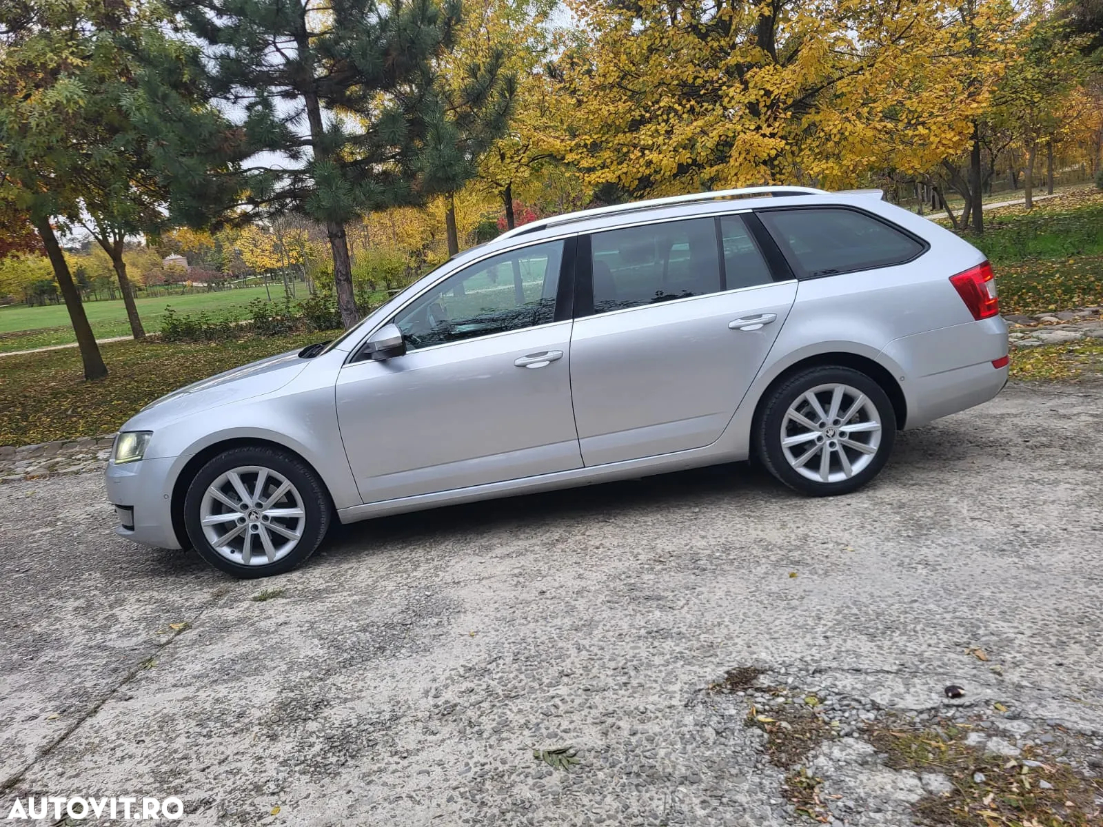Skoda Octavia Combi 1.6 TDI Green tec DSG Edition - 11
