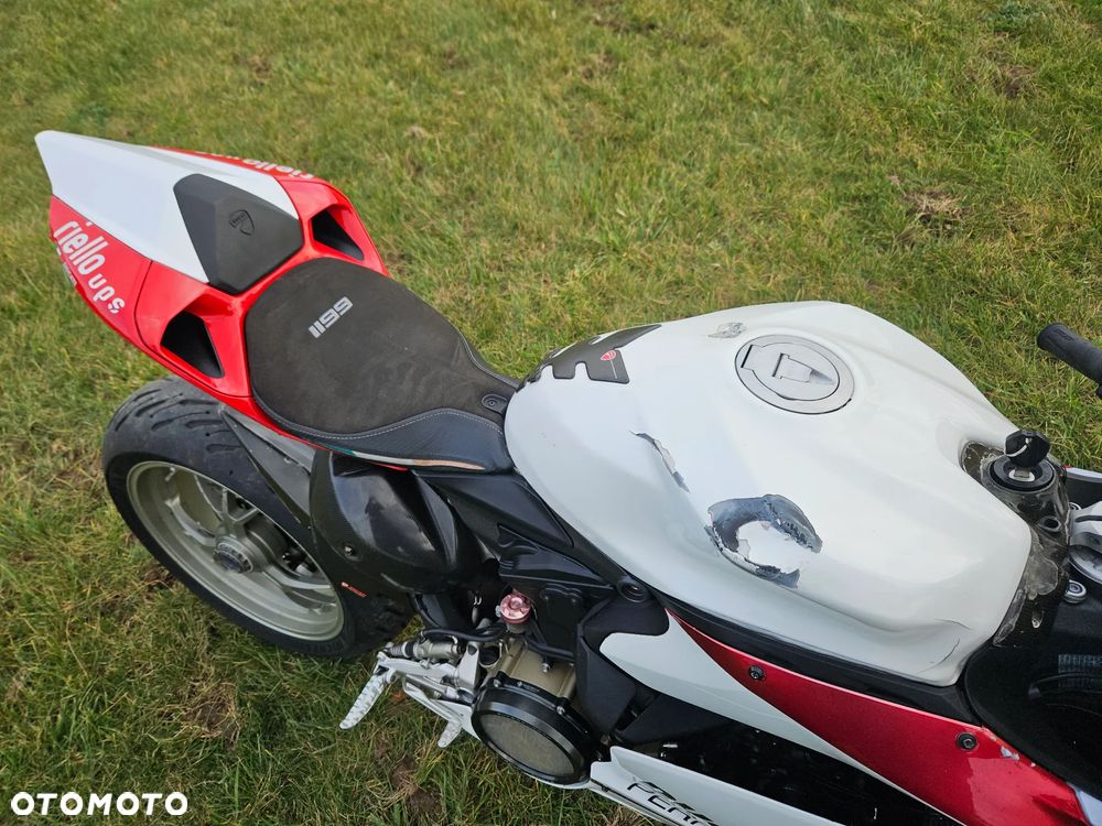 Ducati 1199 Panigale - 14