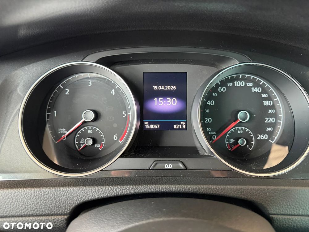 Volkswagen Golf 1.6 TDI BMT Comfortline - 21