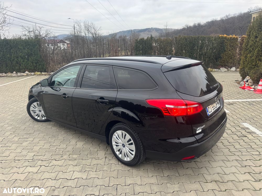 Ford Focus 1.0 EcoBoost Start-Stopp-System COOL&CONNECT DESIGN - 2