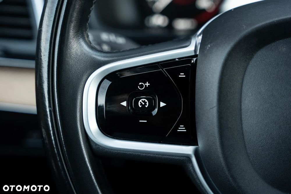 Volvo XC 90 T6 AWD Momentum - 18
