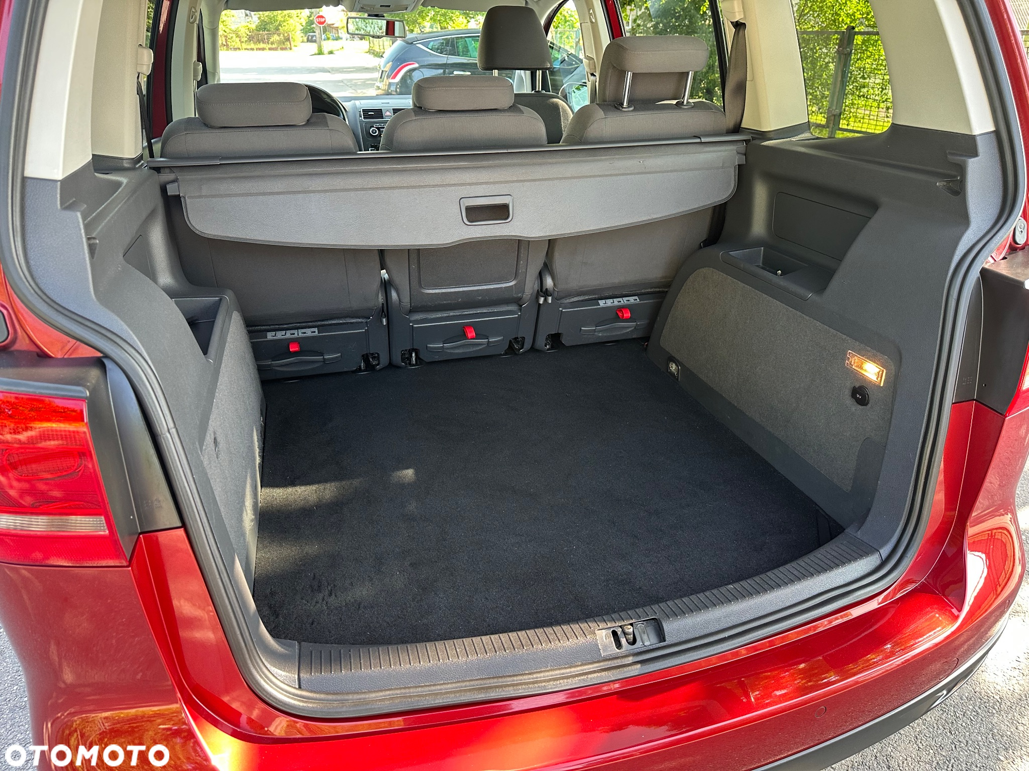 Volkswagen Touran 1.4 TSI Cross - 26