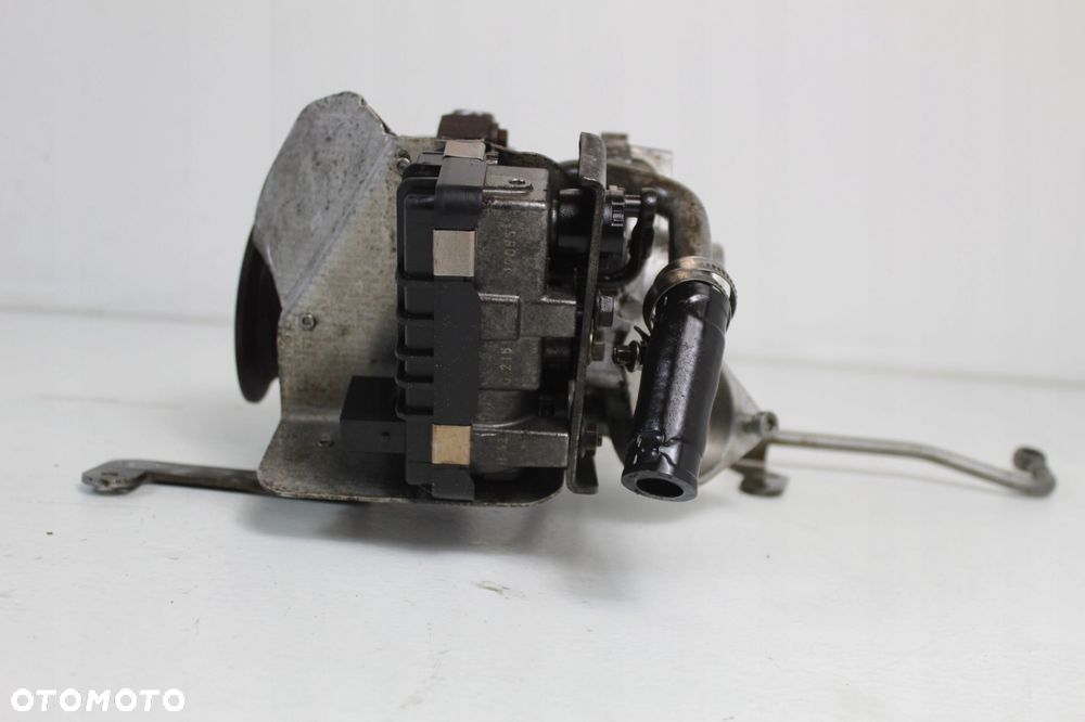 TURBOSPRĘŻARKA TURBO BMW E65 E66 745D 4.4 PRAWA - 12