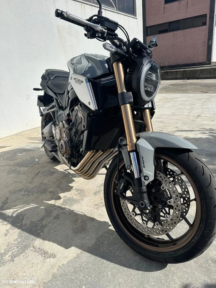 Honda CB - 2