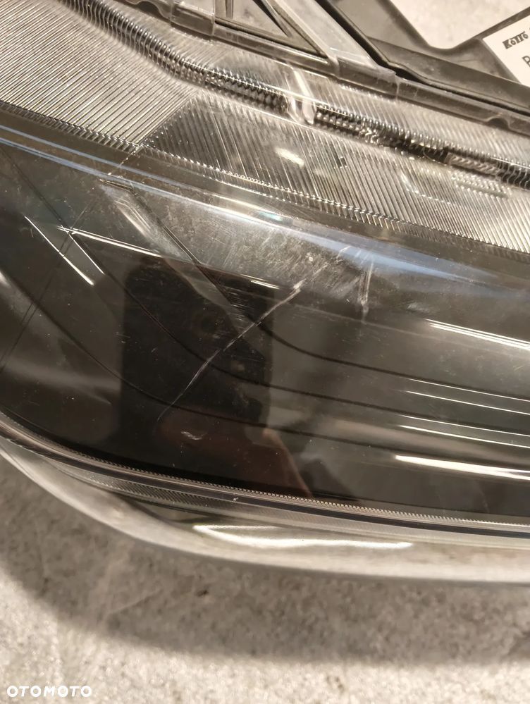 Toyota Yaris Cross FULL LED 1 SOCZEWKA PRZÓD STRONA PRAWA 0D-310 - 8