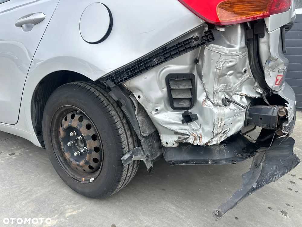 Kia Ceed 1.6 CRDi M - 12