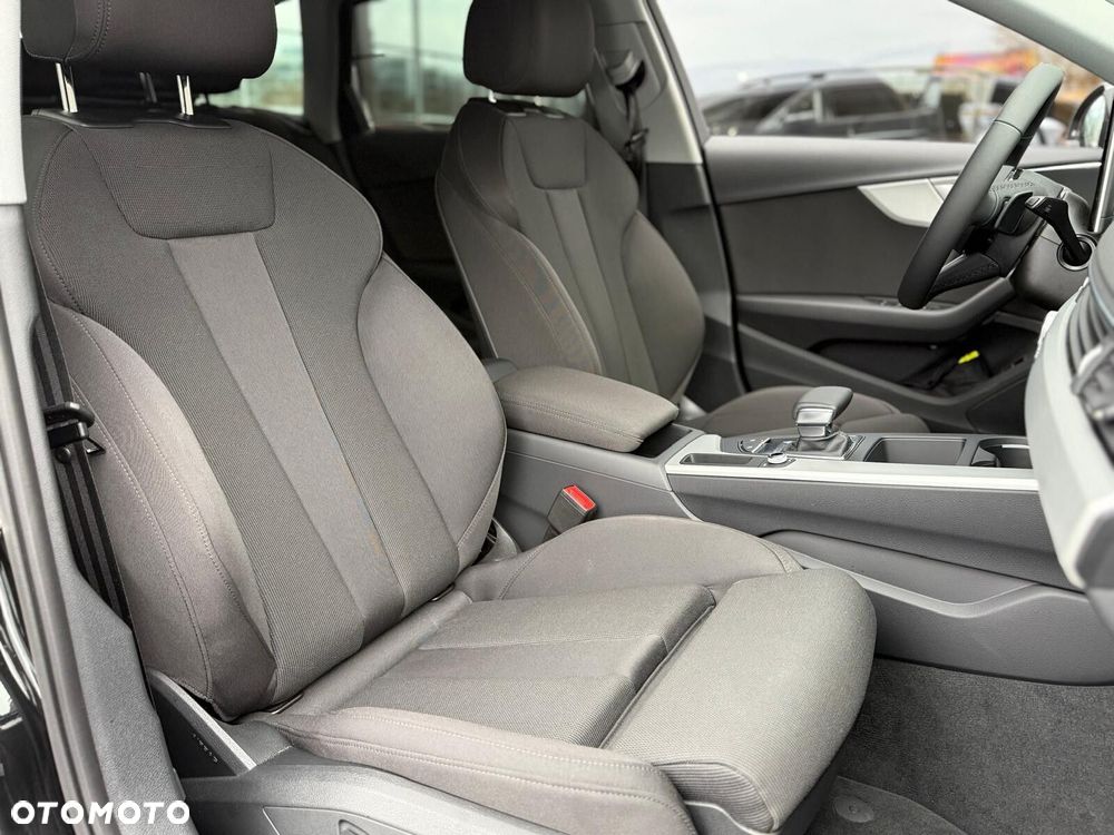 Audi A4 Allroad - 30