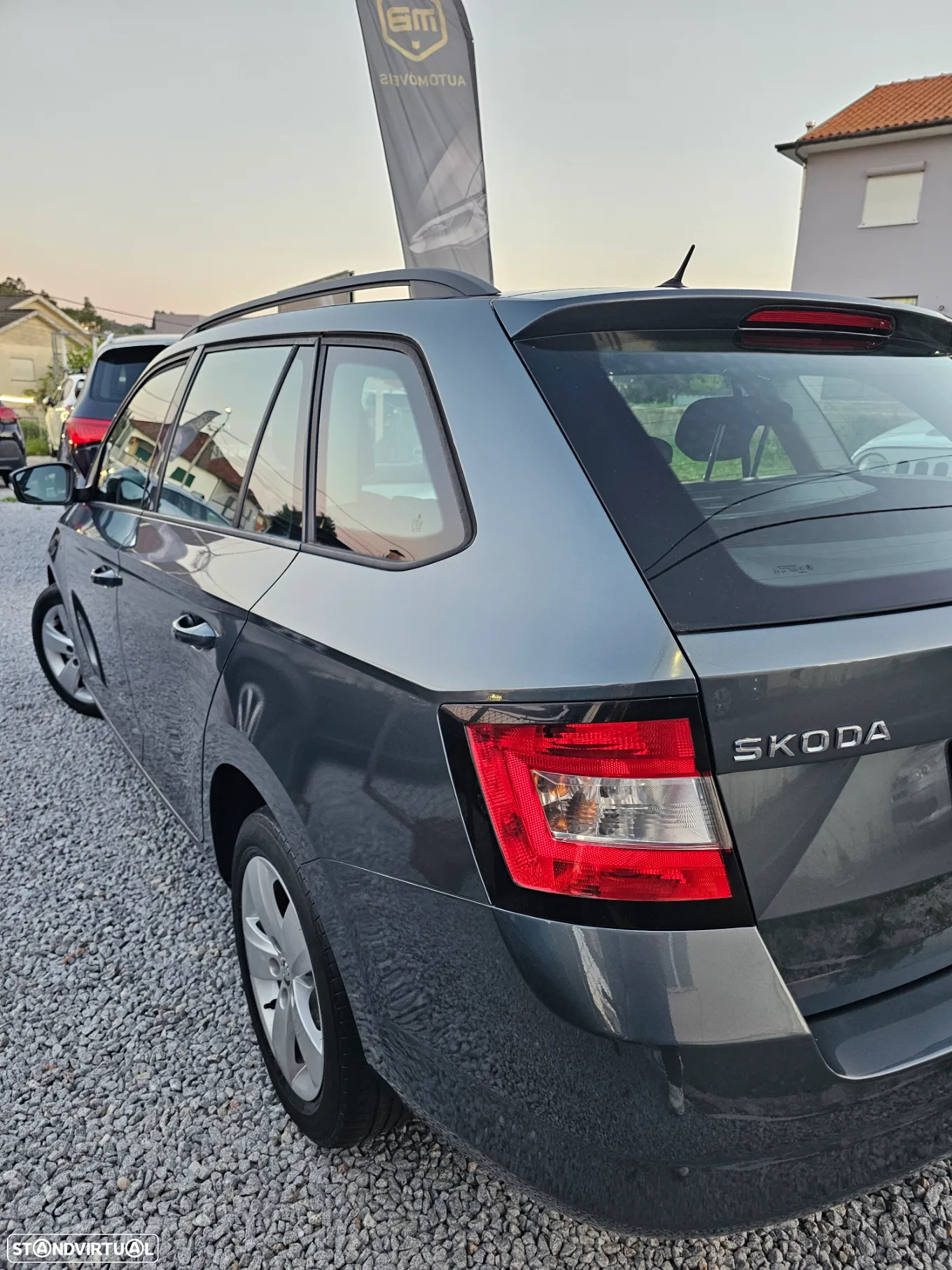 Skoda Fabia Break 1.0 Active Plus - 7