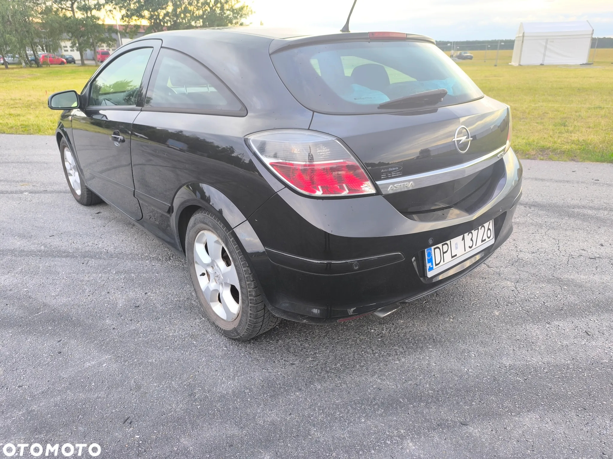 Opel Astra GTC 1.6 - 17