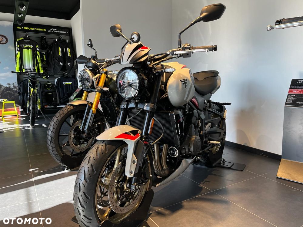 Triumph Trident - 29
