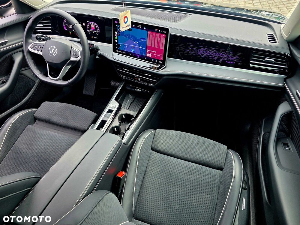 Volkswagen Passat Variant 2.0 TDI EVO Elegance DSG - 34