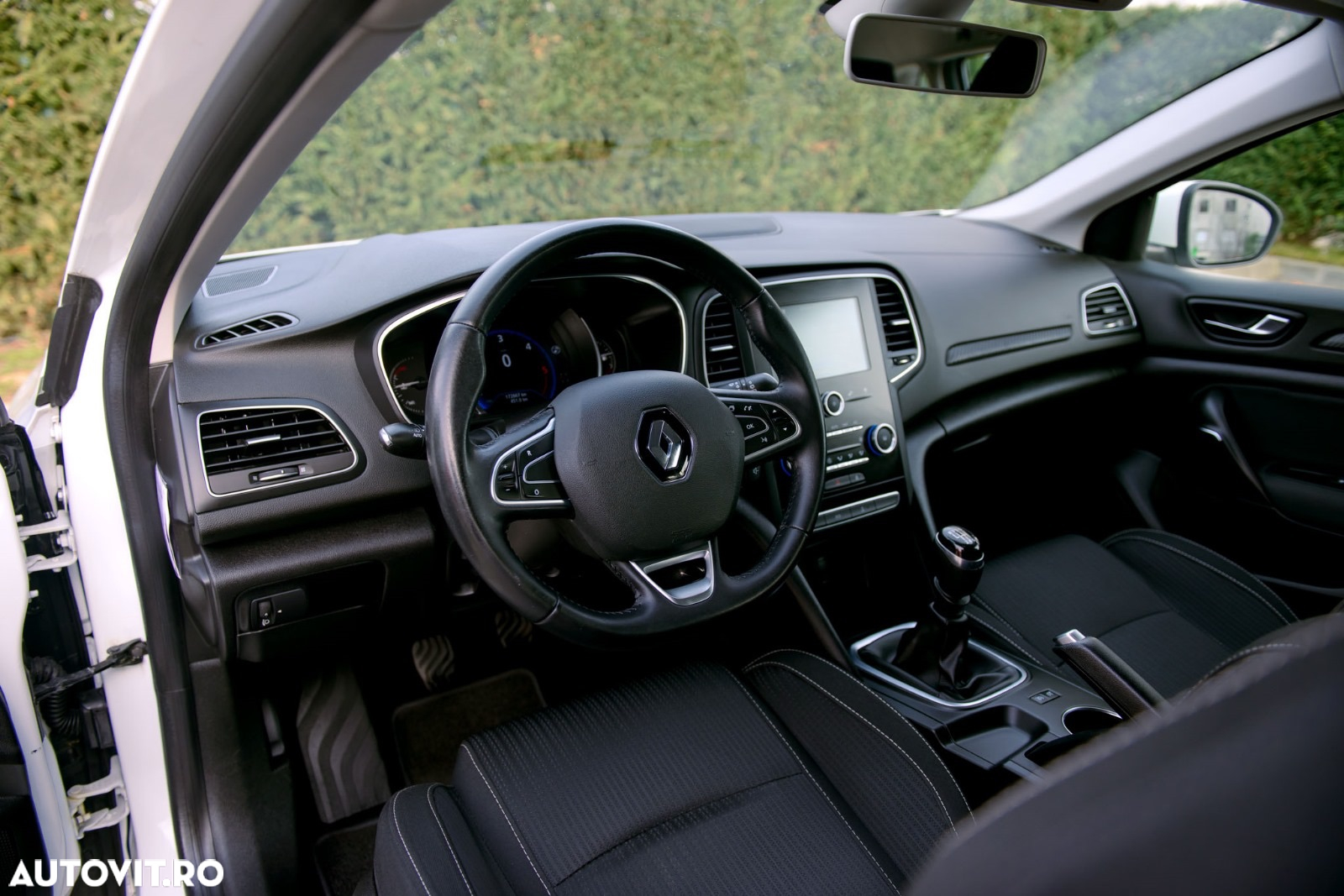 Renault Megane BLUE dCi 115 BUSINESS EDITION - 18