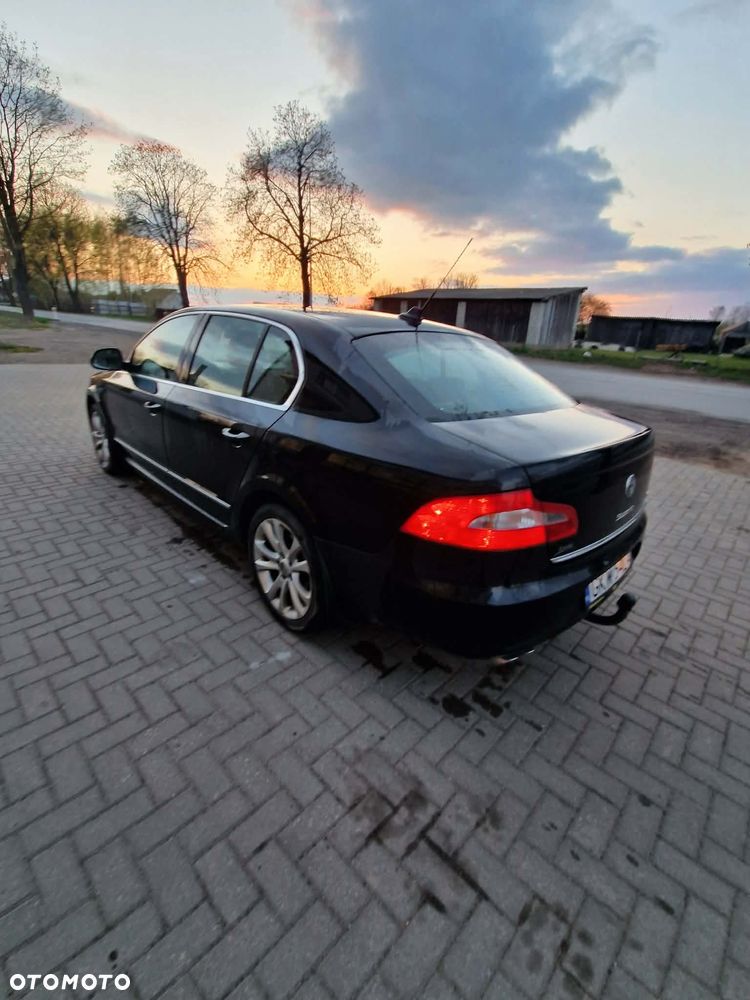 Skoda Superb 2.0 TDI Comfort - 8
