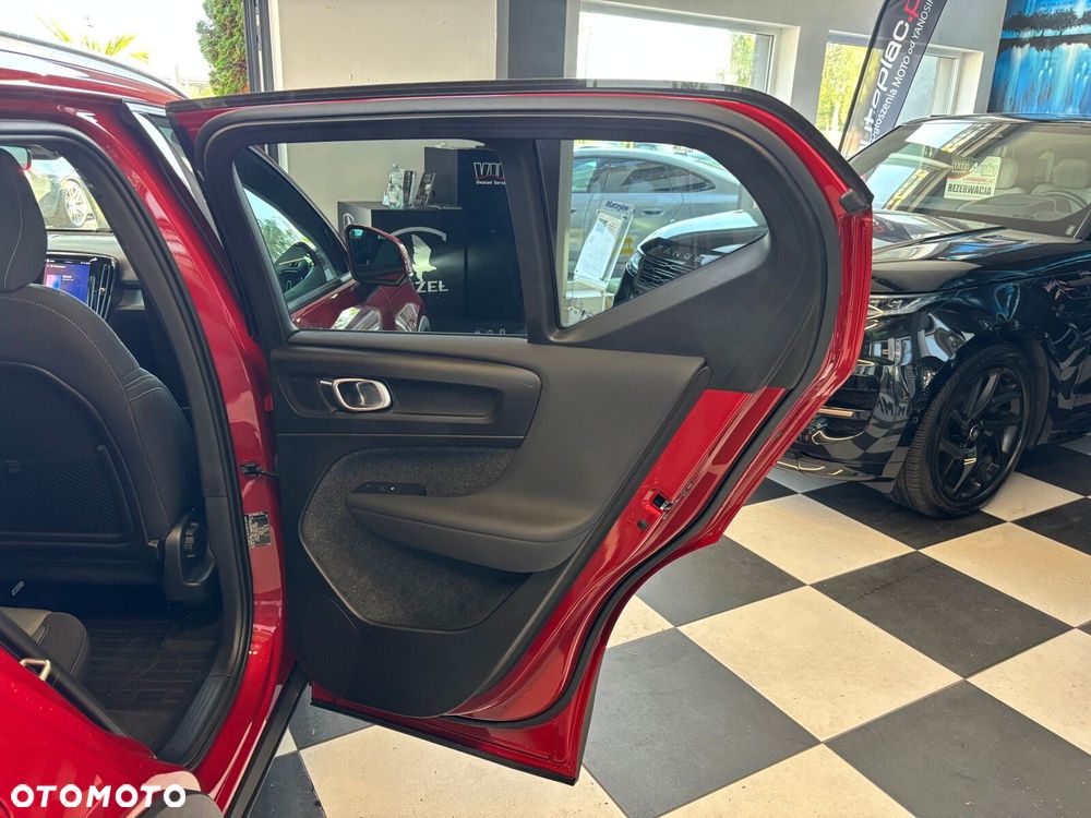 Volvo XC 40 - 28