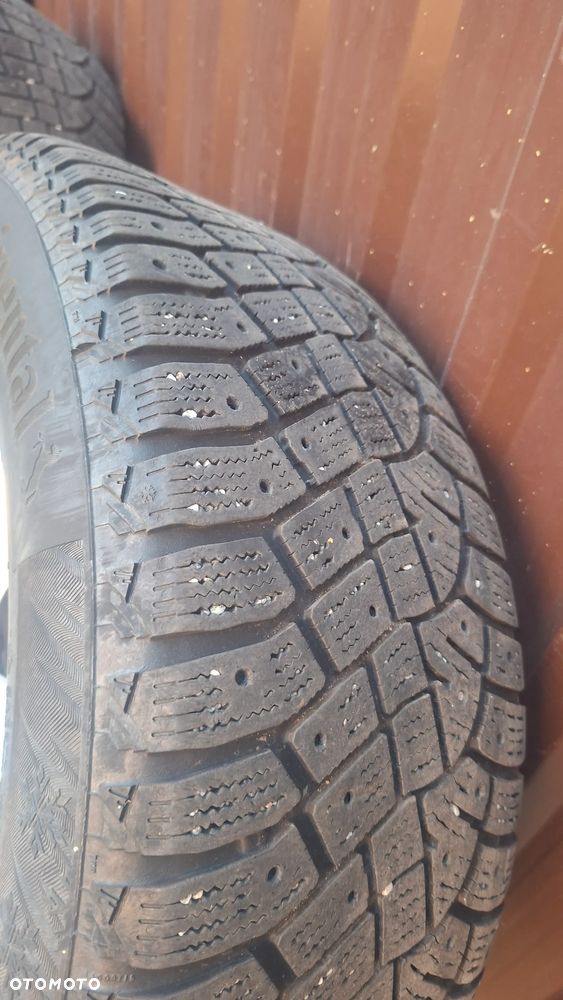 Ford Kuga 2.0 TDCi 2x4 Titanium - 20