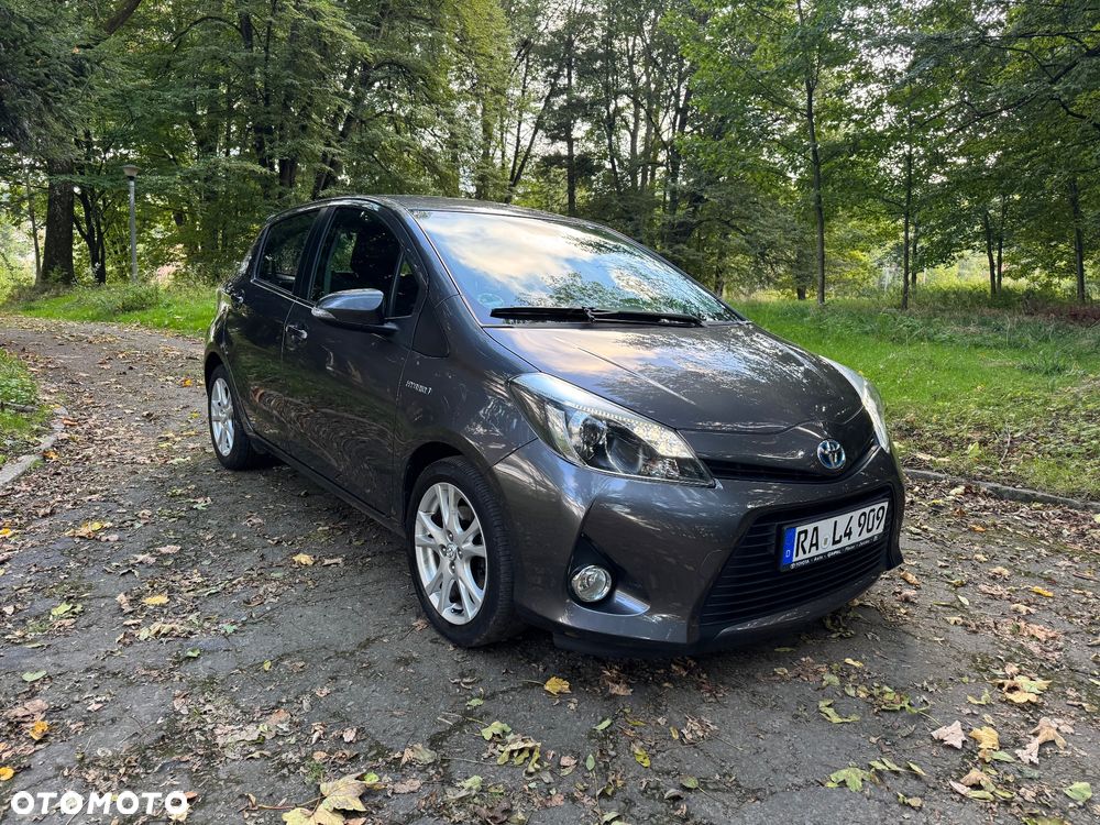 Toyota Yaris Hybrid 1.5 VVT-i Life - 1