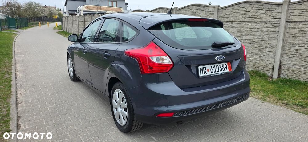 Ford Focus - 11