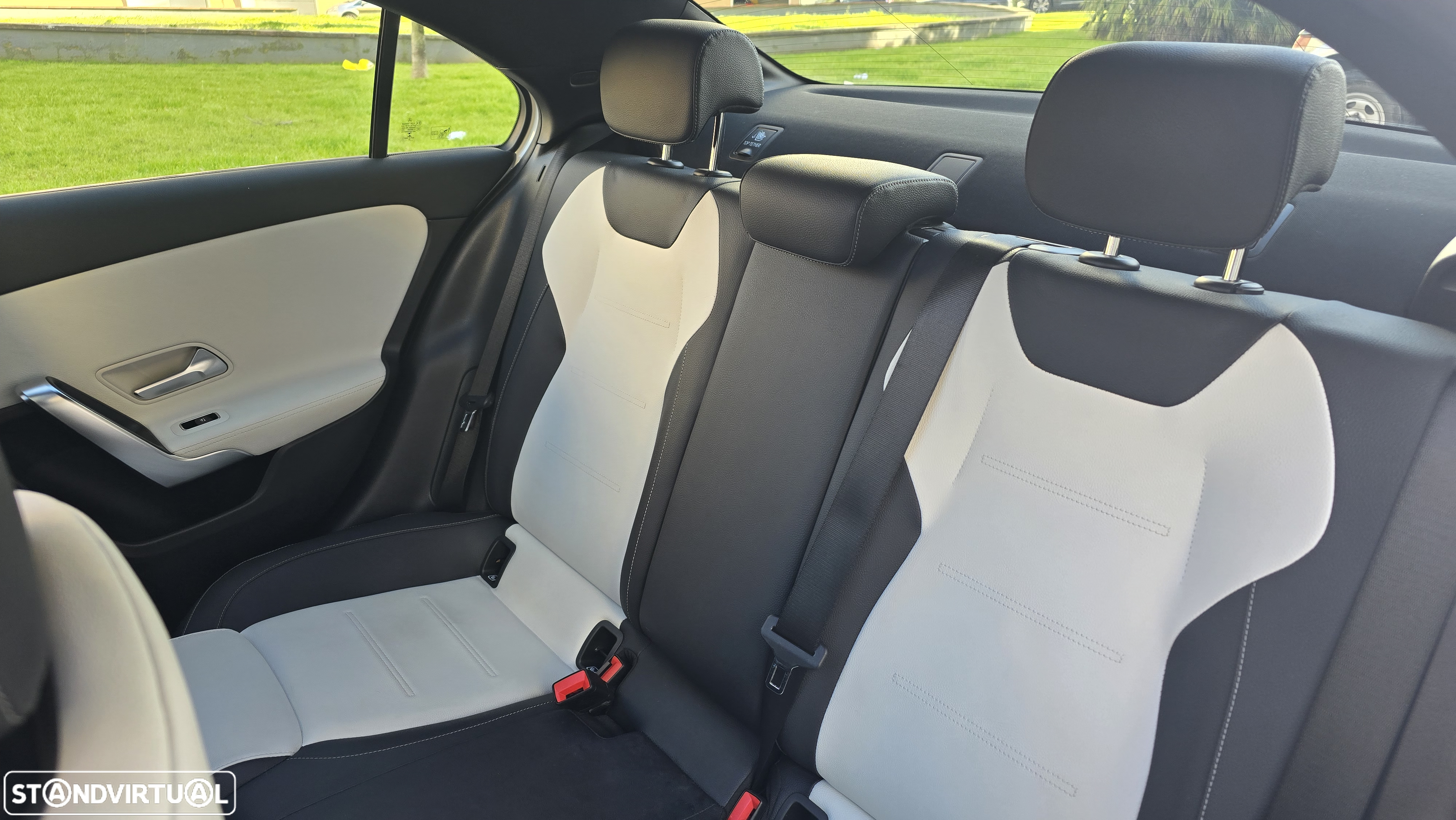 Mercedes-Benz A 180 Limousine d AMG Line Aut. - 12