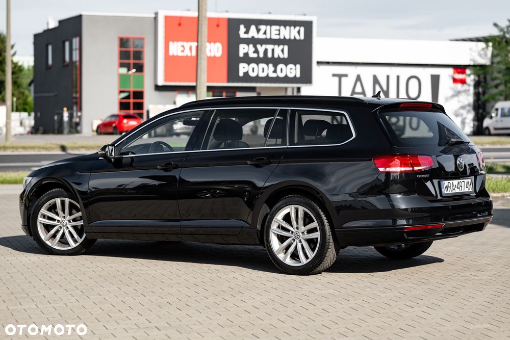 Volkswagen Passat Variant 2.0 TDI SCR DSG Trendline - 13