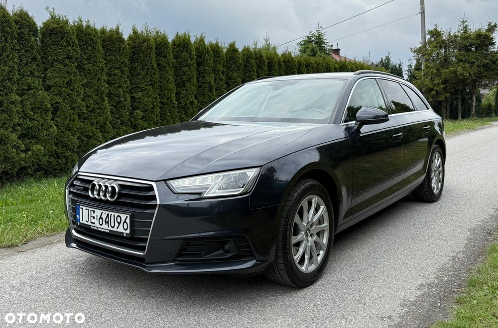 Audi A4 Avant 2.0 TDI S tronic quattro - 4