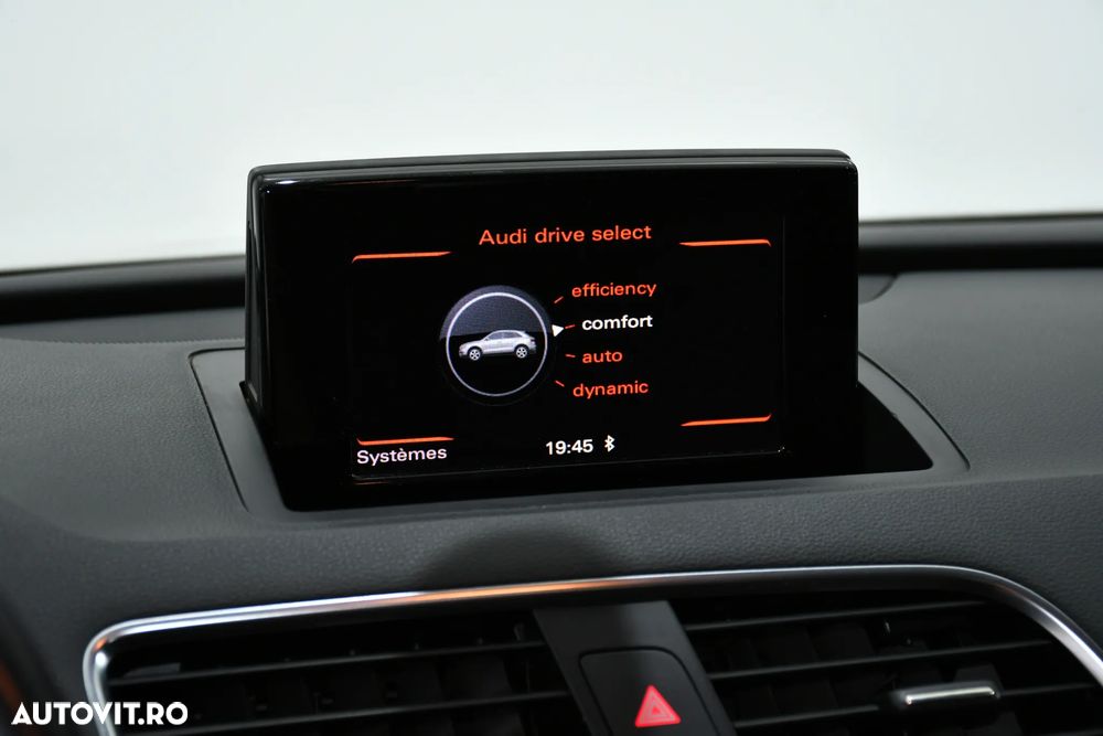 Audi Q3 2.0 TDI Design - 13