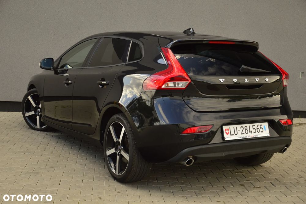 Volvo V40 - 11
