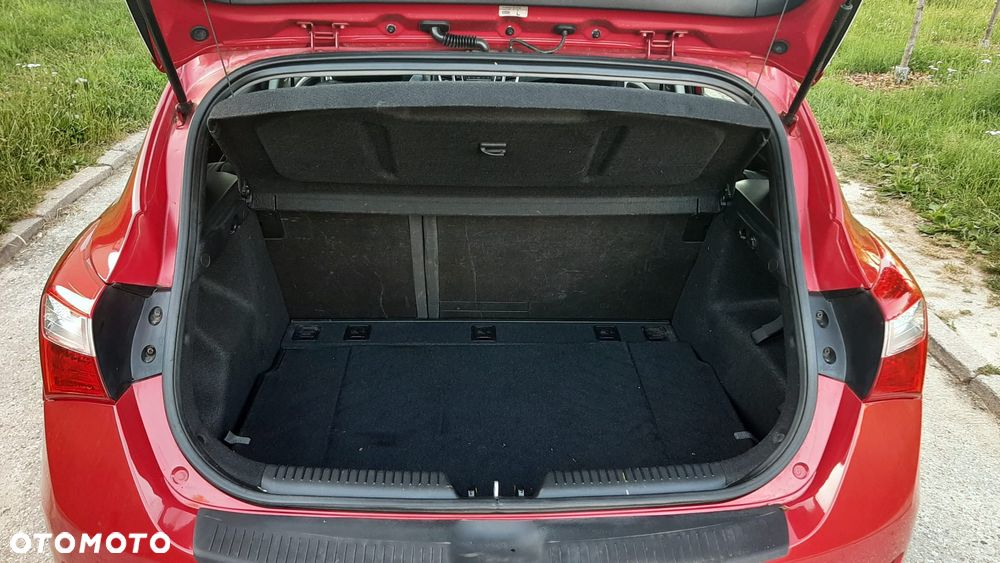 Hyundai i30 1.6 CRDI Trend - 9