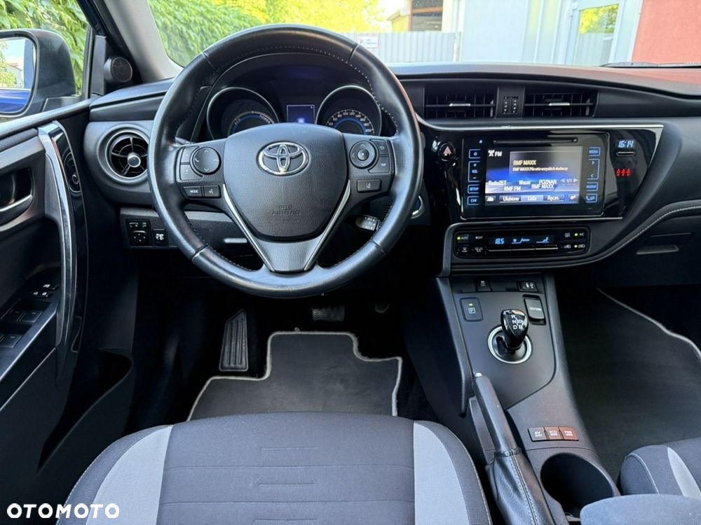 Toyota Auris - 17