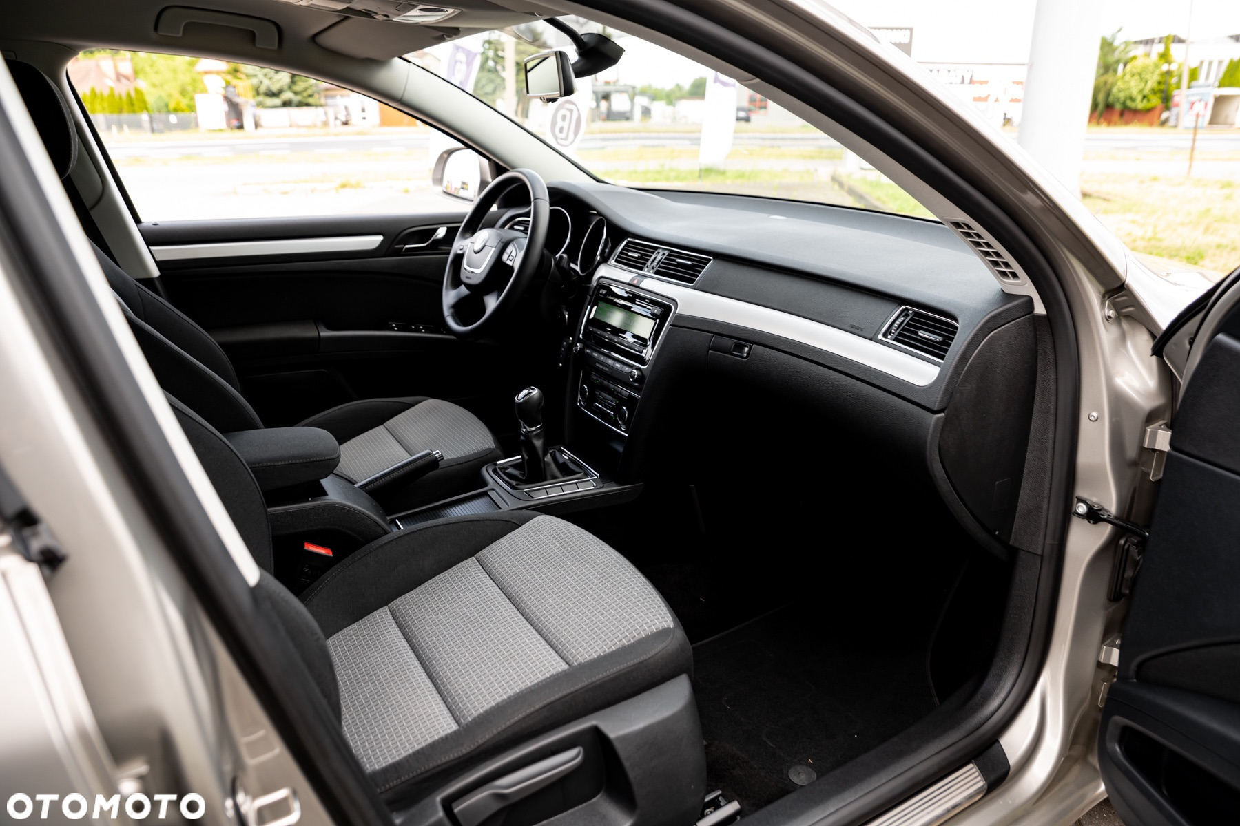 Skoda Superb 2.0 TDI Comfort - 26