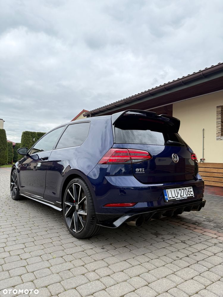 Volkswagen Golf GTI (BlueMotion Technology) DSG - 2