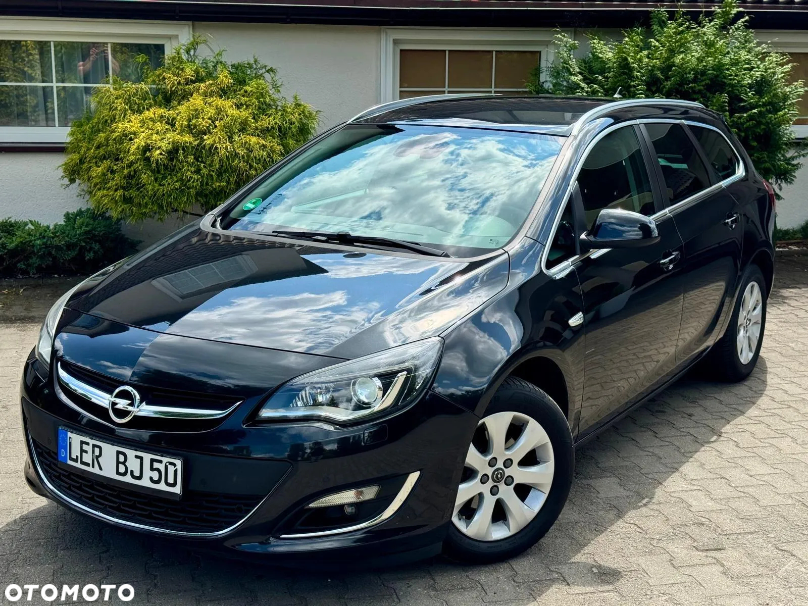 Opel Astra 1.4 Turbo Cosmo - 2