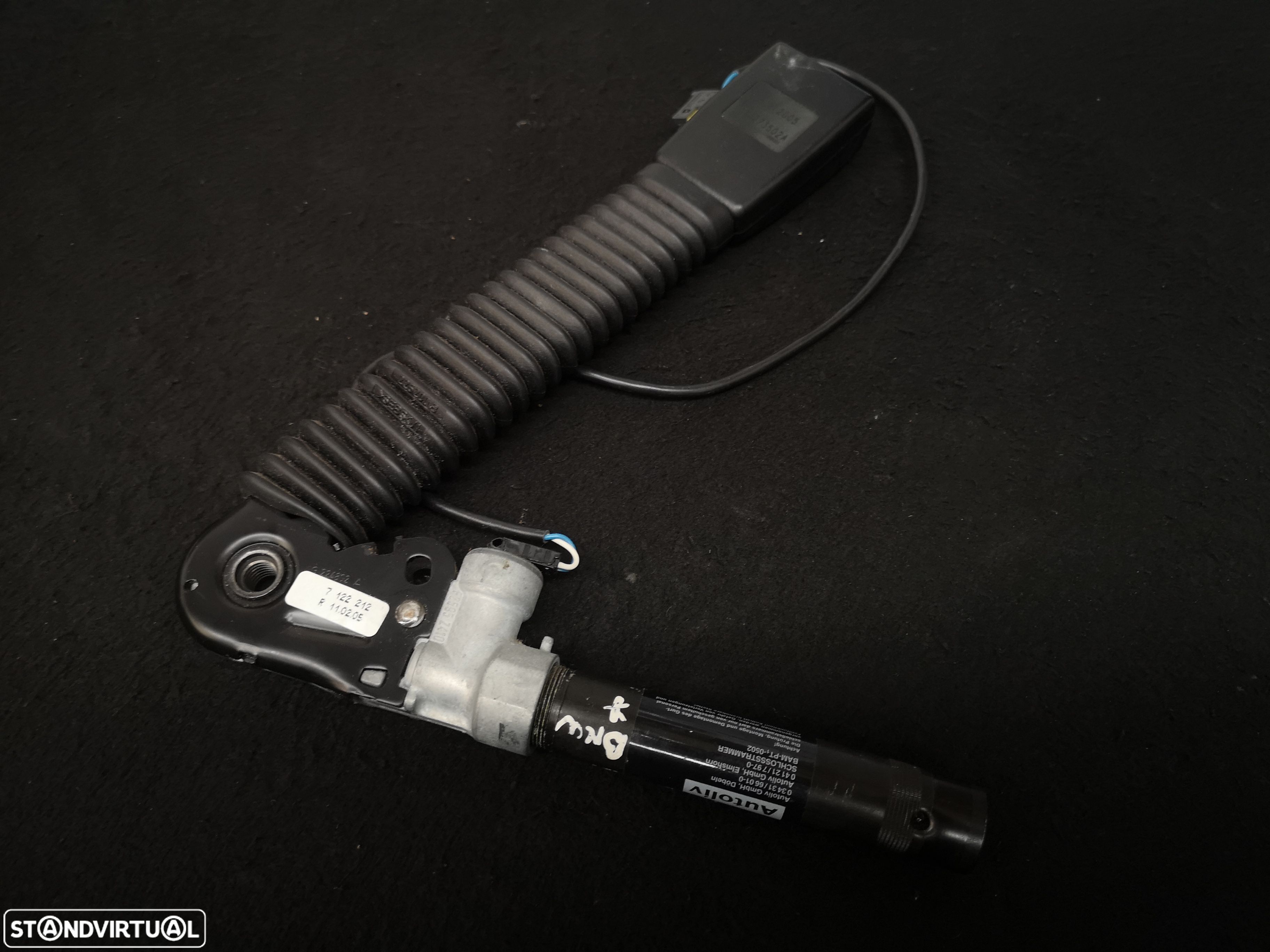 Cinto de Segurança frente direita  Pre-Tensor BMW7 E65 E66  2002+ - 1